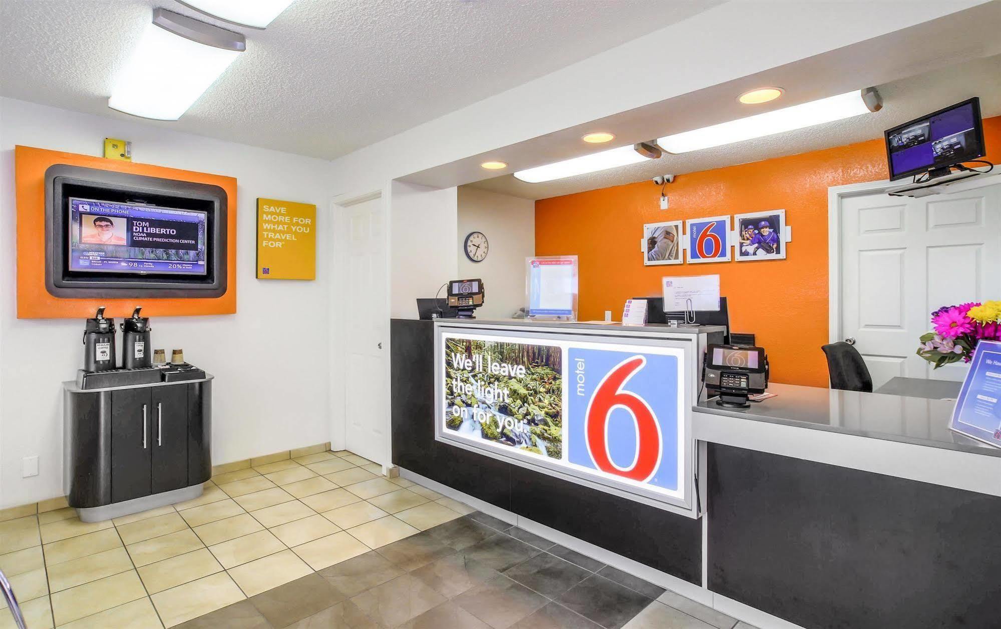 Motel 6-Medford, Or - North エクステリア 写真