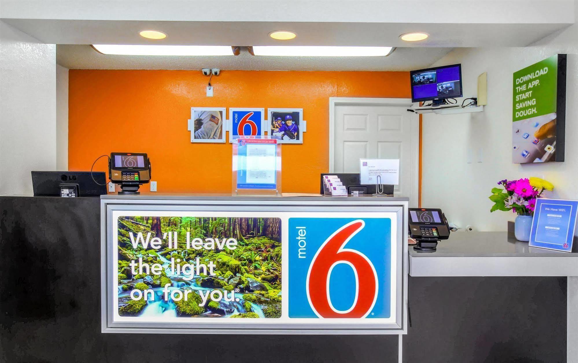 Motel 6-Medford, Or - North エクステリア 写真