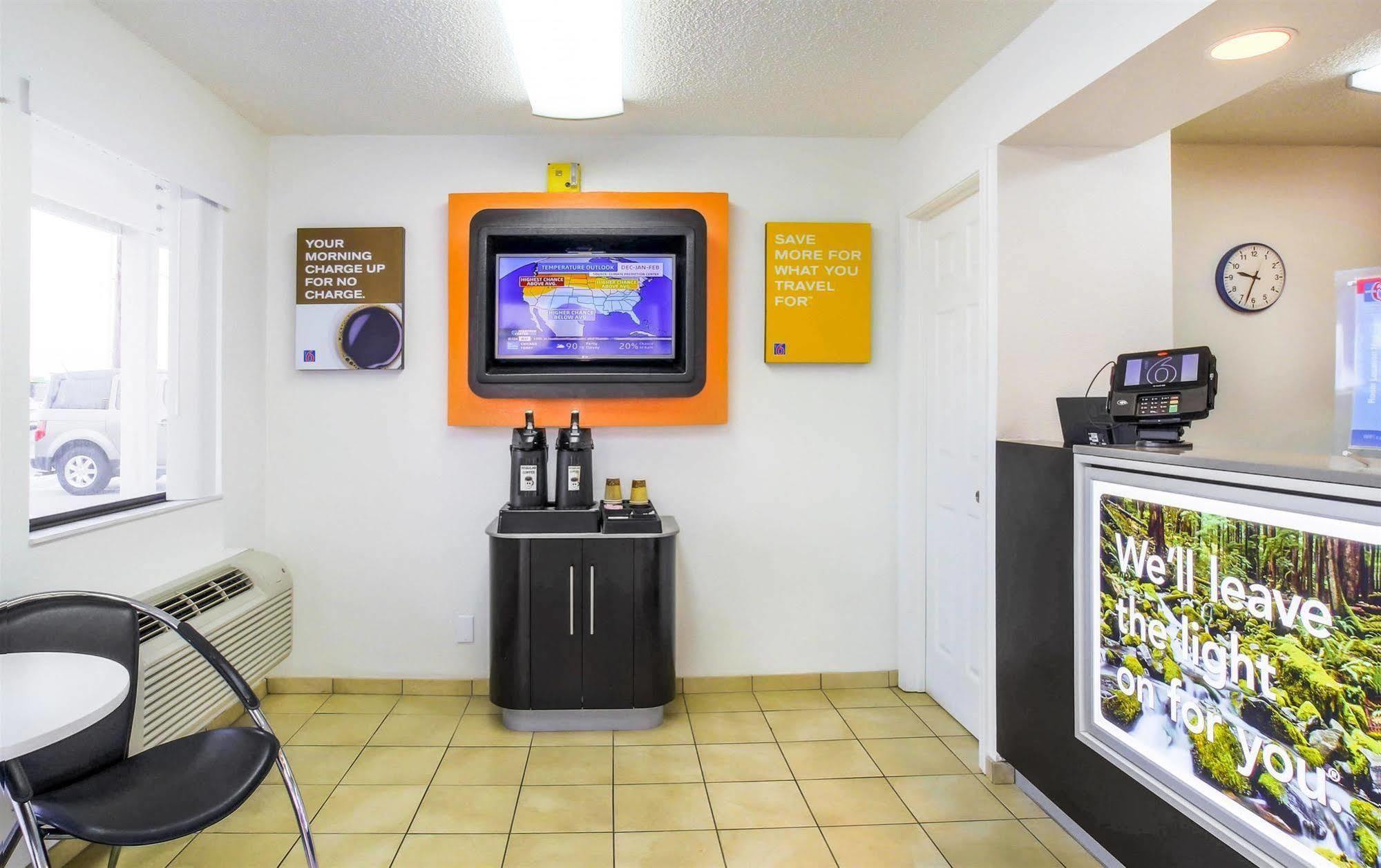 Motel 6-Medford, Or - North エクステリア 写真