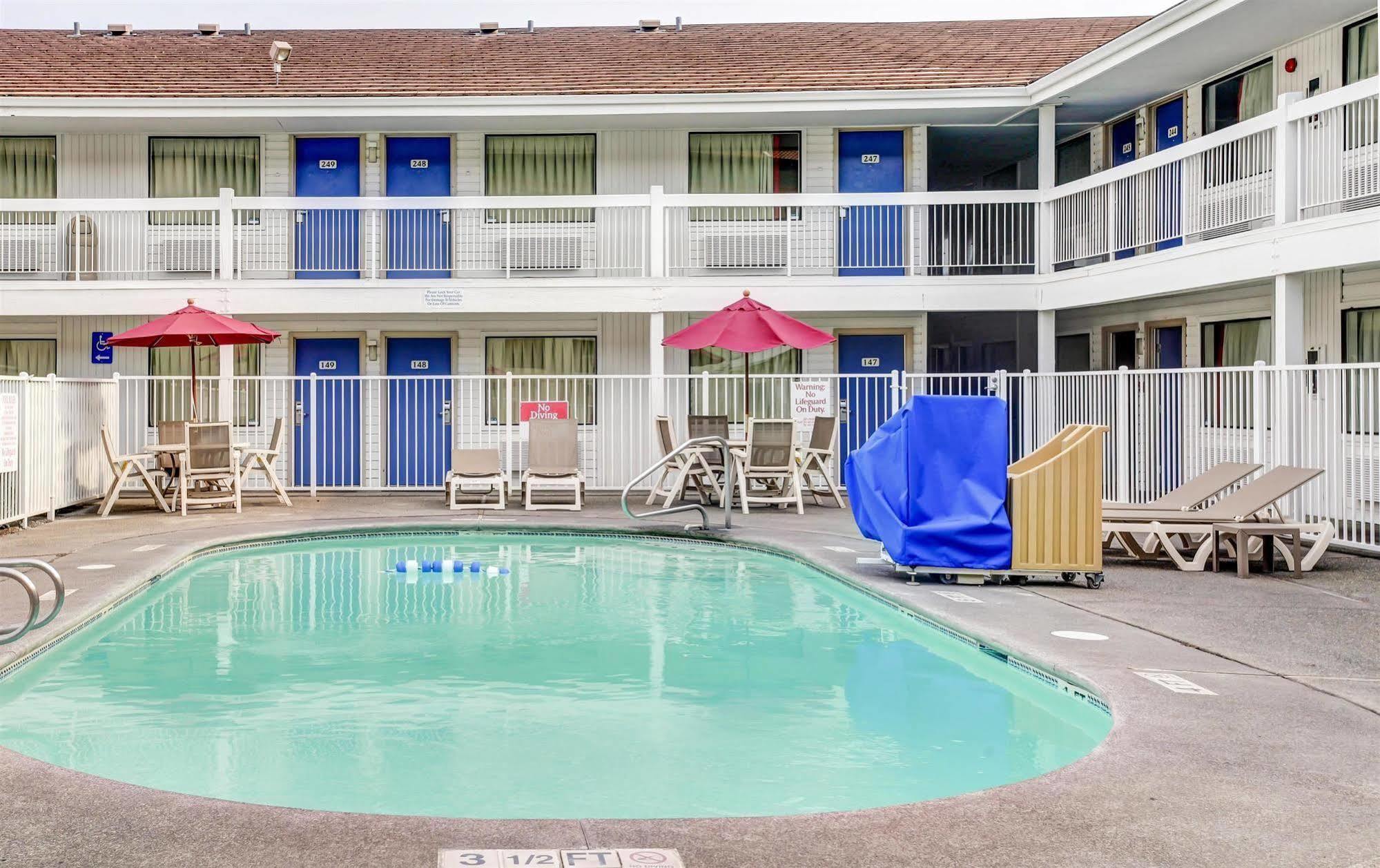 Motel 6-Medford, Or - North エクステリア 写真
