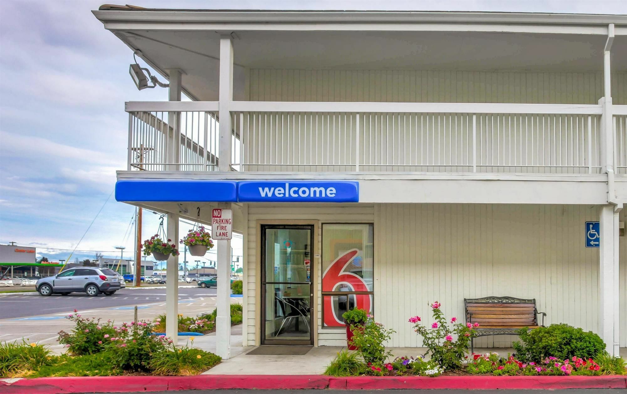 Motel 6-Medford, Or - North エクステリア 写真